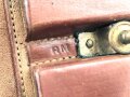 U.S. Army brown leather pistol magazine pouch " Q.M.C. Jeff. 1922 H.E.K."