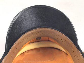 U.S. Army officers, Infantry dress visor cap. very good condition, size 7 1/4. Missing the chin strap