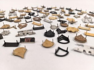 U.S. Army , Collar device lot, metal