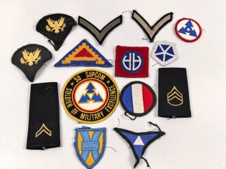 U.S. Army insignia lot