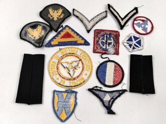 U.S. Army insignia lot