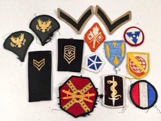 U.S. Army insignia lot