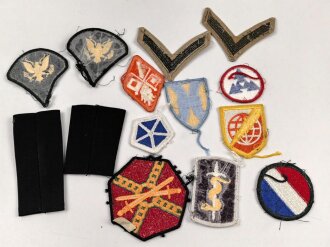 U.S. Army insignia lot