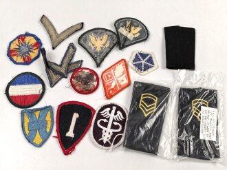 U.S. Army insignia lot