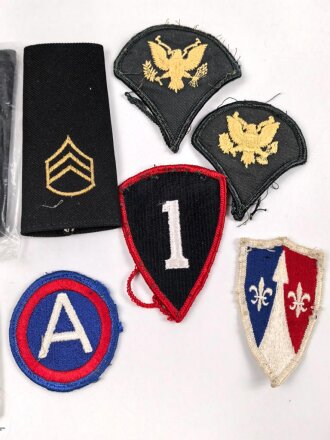 U.S. Army insignia lot