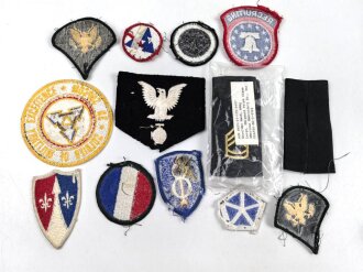 U.S. Army insignia lot