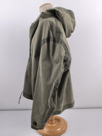 U.S. Navy WWII, N-2 Rain Parka Jacket, Contract NXSX 52627 was conpleted in August 1944. Size Medium, used.