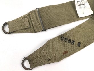 U.S. 1943 dated mussette bag carrying strap " Combat Serviceable"