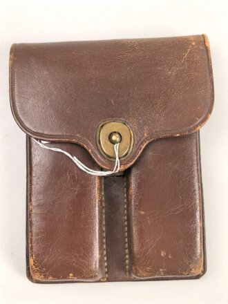 U.S. 1946 dated leather magazine pouch