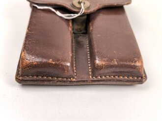 U.S. 1946 dated leather magazine pouch