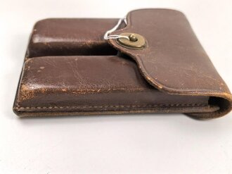 U.S. 1946 dated leather magazine pouch