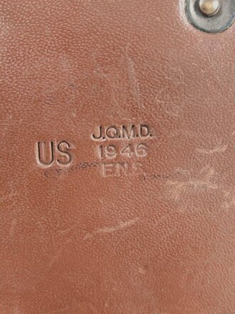 U.S. 1946 dated leather magazine pouch