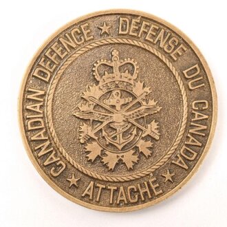 Canadian Defence / Defense du Canada  " Attache" table coin 44mm