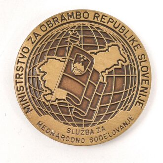 "Republika Slovenija Ministrstvo za obrambo" Medaille  39mm