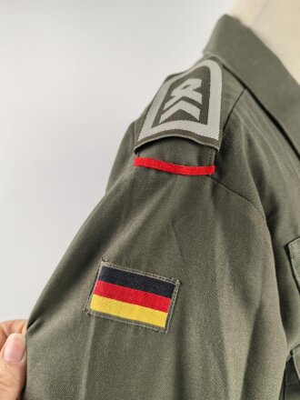 Bundeswehr, Feldhemd oliv, datiert 1983, leicht gebraucht, die Effekten Original vernäht