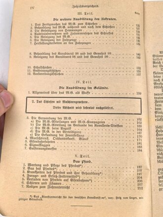 "Unterrichtsbuch für die Maschinengewehr Kompangnien Gerät 08" datiert 1910, 214 Seiten, DIN A5, gebraucht