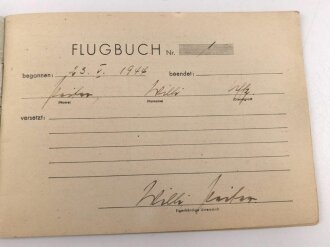 Flugbuch eines Unteroffizier, begonnen 23.5.1944, eingetragen 40 Flüge auf Segelflugzeugen