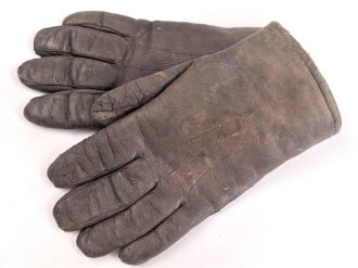 Paar gefütterte Lederhandschuhe für Offiziere der Wehrmacht. Getragenes Paar, Etikett mit Reichsbetriebsnummer