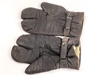 Paar gefütterte Lederhandschuhe für Offiziere der Wehrmacht. Getragenes Paar