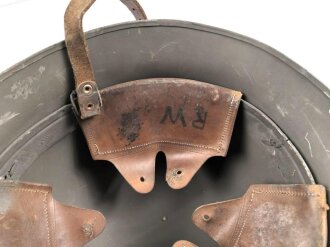 Schweden, Stahlhelm M21/26. Originallack, ungereinigt