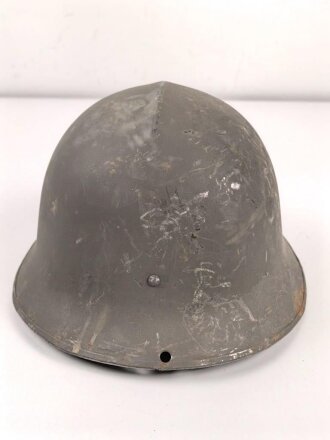 Schweden, Stahlhelm M21/26. Originallack, ungereinigt