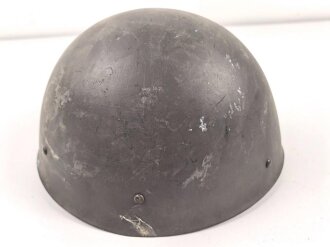 Schweden, Stahlhelm . Originallack, ungereinigt