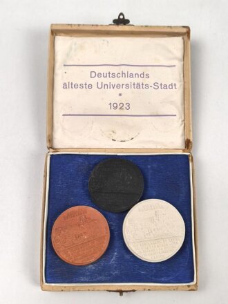 "Heidelberg Schloss" Drei Porzellanmedaillen in beschädigtem Etui " Deutschlands älteste Universitäts Stadt 1923"