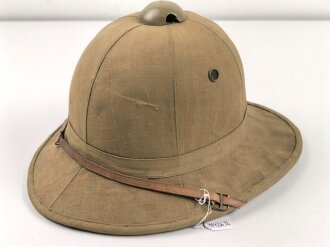 Italien, Tropenhelm Modell 1940. Ungetragenes Stück, leicht eingestaubt , Kopfgrösse 57