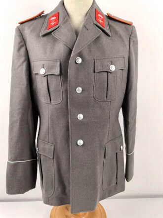 NVA Uniformjacke und Hose Fallschirmjäger. Jacke von 1985