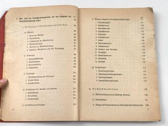 Ausbildungsvorschrift der Hitler-Jugend - Der Gesundheitsdienst des Bundes deutscher Mädels in  der HJ" datiert 1941, 178 Seiten, DIN A5, stark gebraucht