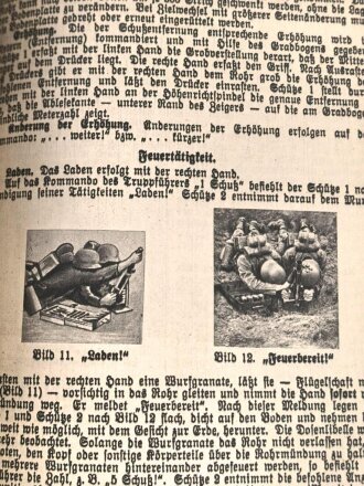 "Der Dienstunterricht im Heere, Ausgabe für den Schützen der Schützenkompanie" datiert 1941, 332 Seiten, DIN A5, gebraucht