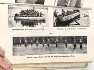 "Unterrichtsbuch für die Königlich Bayerischen Maschinengewehr Kompagnien Gerät 08" datiert 1915, 244 Seiten, DIN A5,  stark gebraucht