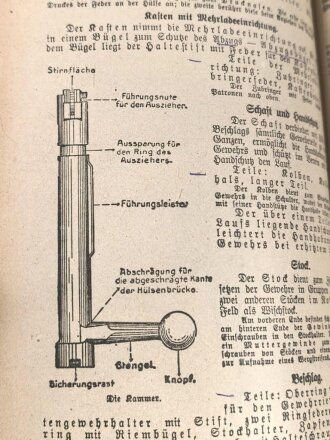 "Der Feldgraue - Leitfaden für den Dienstunterricht des Infanteristen" datiert 1917, 236 Seiten, DIN A5,  gebraucht