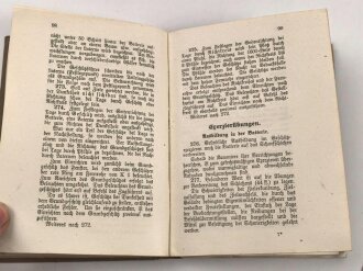 D.V.E. Nr. 416 "Schießvorschrift für die Feldartillerie" datiert 1914, 171 Seiten, DIN A6, stark gebraucht einige Seiten lose