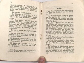 "Ausbildungsvorschrift für die Feldartillerie Heft 1: Ausbildung zu Fuß", datiert 1917, 31 Seiten, DIN A6, gebraucht