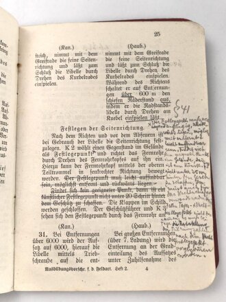 "Ausbildungsvorschrift für die Feldartillerie Heft 2: Ausbildung am unbespannten Geschütz" datiert 1917, 64 Seiten, DIN A6, stark gebraucht