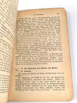 Drei Jahre im Sattel - Ein Lern und Lesebuch für den Dienstunterricht des deutschen Kavalleristen datiert 1899, 496 Seiten, DIN A5, stark gebraucht, Viele Seiten lose