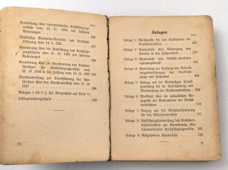 PDV. 5. "Vorschriften für den Straßenverkehr" datiert 1938, 168 Seiten, DIN A5, stark gebraucht