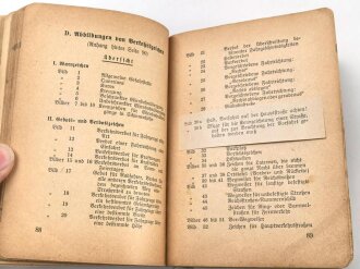 PDV. 5. "Vorschriften für den Straßenverkehr" datiert 1938, 168 Seiten, DIN A5, stark gebraucht