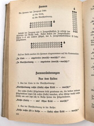 "Pimpf im Dienst - Ein Handbuch für das Deutsche Jungvolk in der HJ", datiert 1938, 313 Seiten, DIN A5, gebraucht