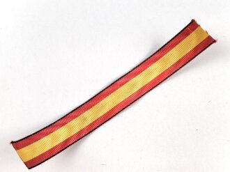 Spanien , Bandabschnitt für ein Bandspange zur Erinnerungsmedaille an den Bürgerkrieg 1936-39 "Medalla de la Campana" Breite 16mm, Länge je 12cm abgeschnitten