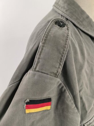 Bundeswehr , Feldbluse oliv, datiert 1969, Grösse 178/104. Getragen, ungereinigt