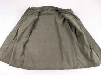 Bundeswehr, Feldbluse oliv datiert 1990. Grösse 160-170/95, gebraucht, guter Zustand