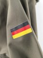 Bundeswehr, Nässeschutzjacke oliv, Grösse III ( 52/54 groß)  Sehr guter Zustand