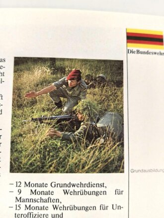 "Die Bundeswehr", 106 Seiten, DIN A5