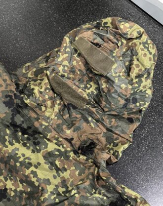 Bundeswehr, Regenponcho flecktarn. Guter Gesamtzustand