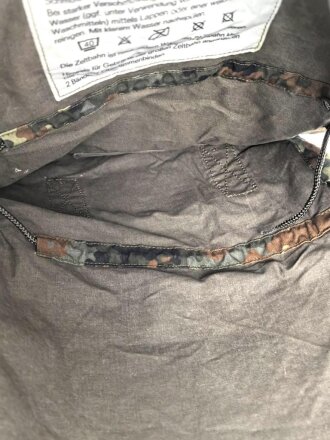 Bundeswehr,  Tasche für die Zeltbahn flecktarn. Gebraucht, sie erhalten ein ( 1 ) Stück