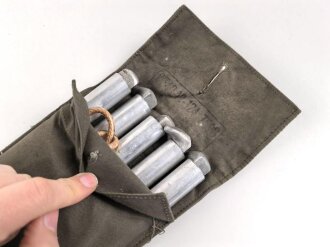 Bundeswehr,  Stabtasche oliv mit Inhalt. Sehr guter Zustand, datiert 1967