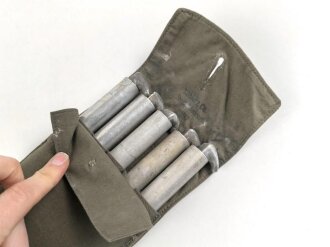 Bundeswehr,  Stabtasche oliv mit Inhalt. Sehr guter Zustand, datiert 1962