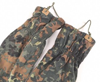 Bundeswehr,  Paar Nässeschutzgamaschen flecktarn, gebraucht